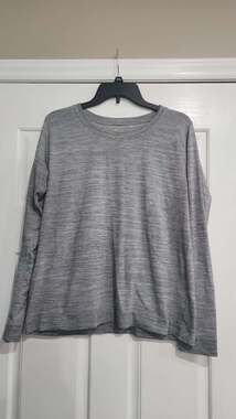 Lululemon Swiftly Tech Relaxed Long Sleeve Shirt Size 10 Grey White Striped